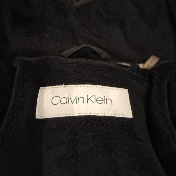 💜5/$50💜 Calvin Klein Black Puffer Jacket - Picture 14 of 16